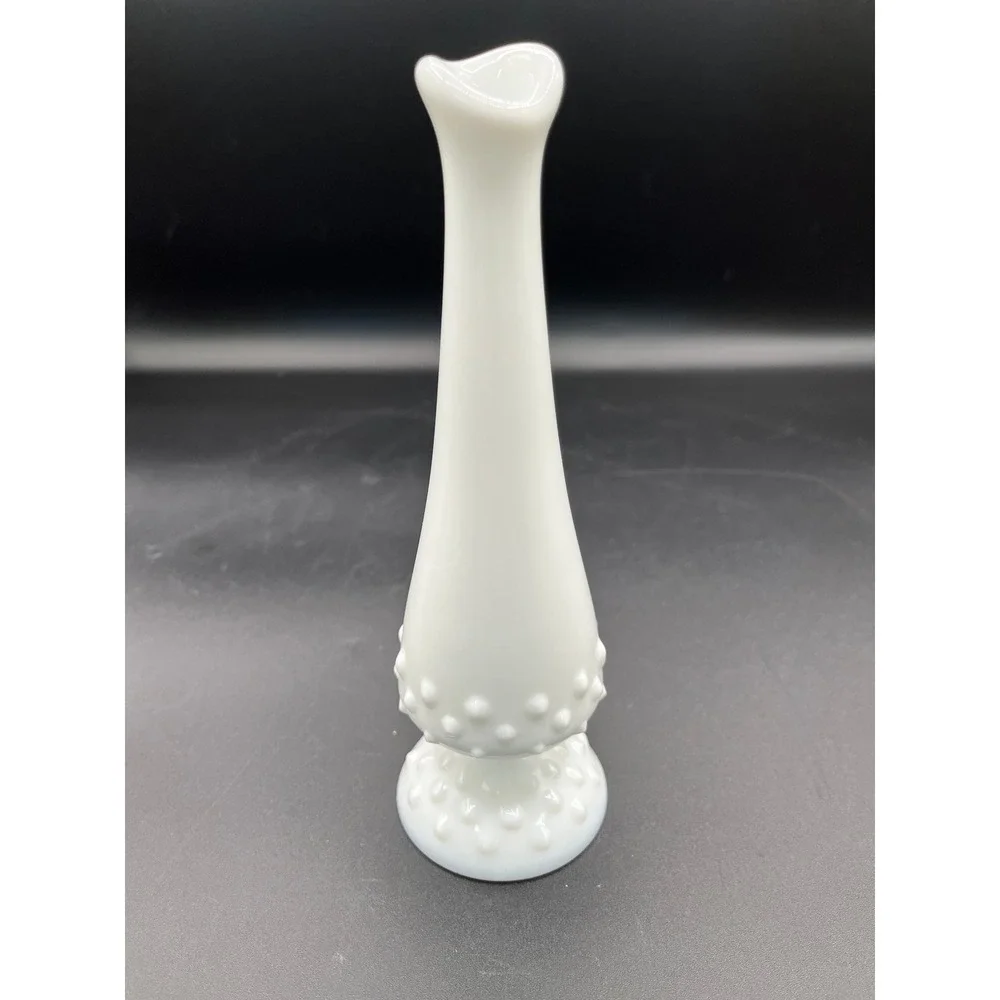 Vtg Fenton White Glass Hobnail Bud Vase Trumpet Swung Decor 7.75